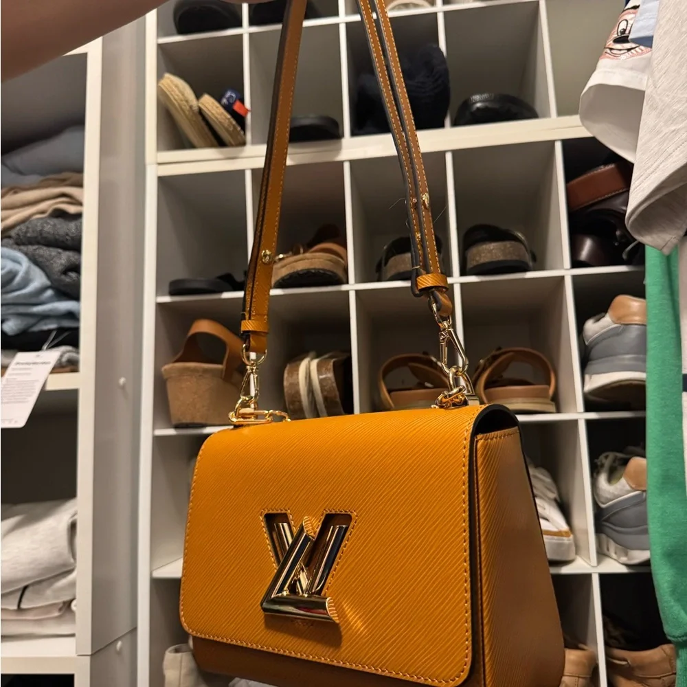 Epi twist bag - Picture 3 of 13